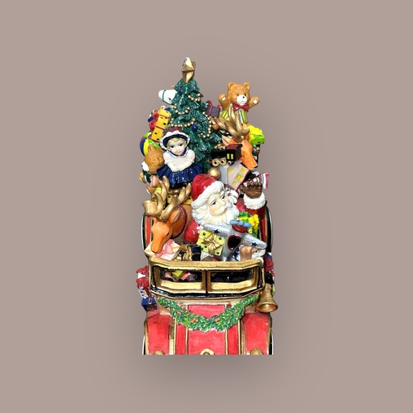 Fritz & Floyd’s ‘We Wish You A Merry Christmas’ Santa Mobile - Picture 6 of 8